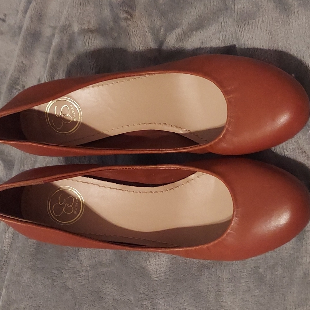 Jessica Simpson tan wedges